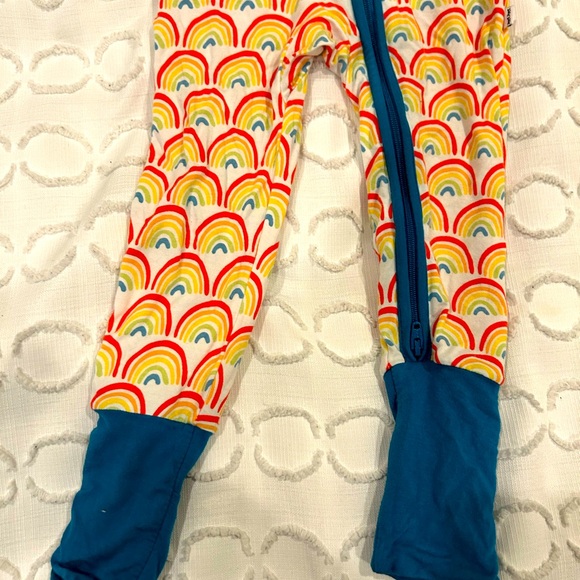 Little Sleepies Zippy two-way zip pajamas rainbow print - Picture 4 of 5